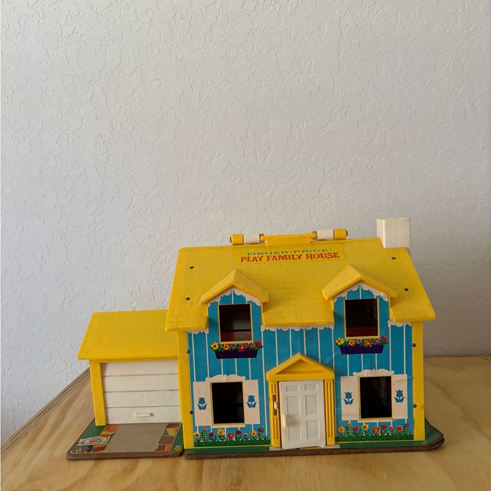 Vintage Fisher Price 952 Doll House